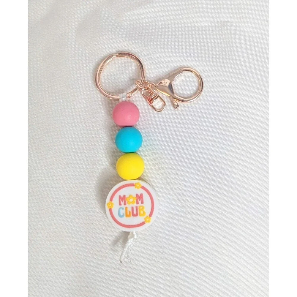 Handmade Silicone Bead Keychain/Bag Charm - Mom Club (white/pink)